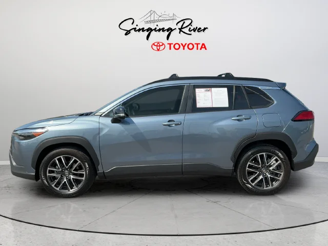 Used 2026  Toyota XLE image 4