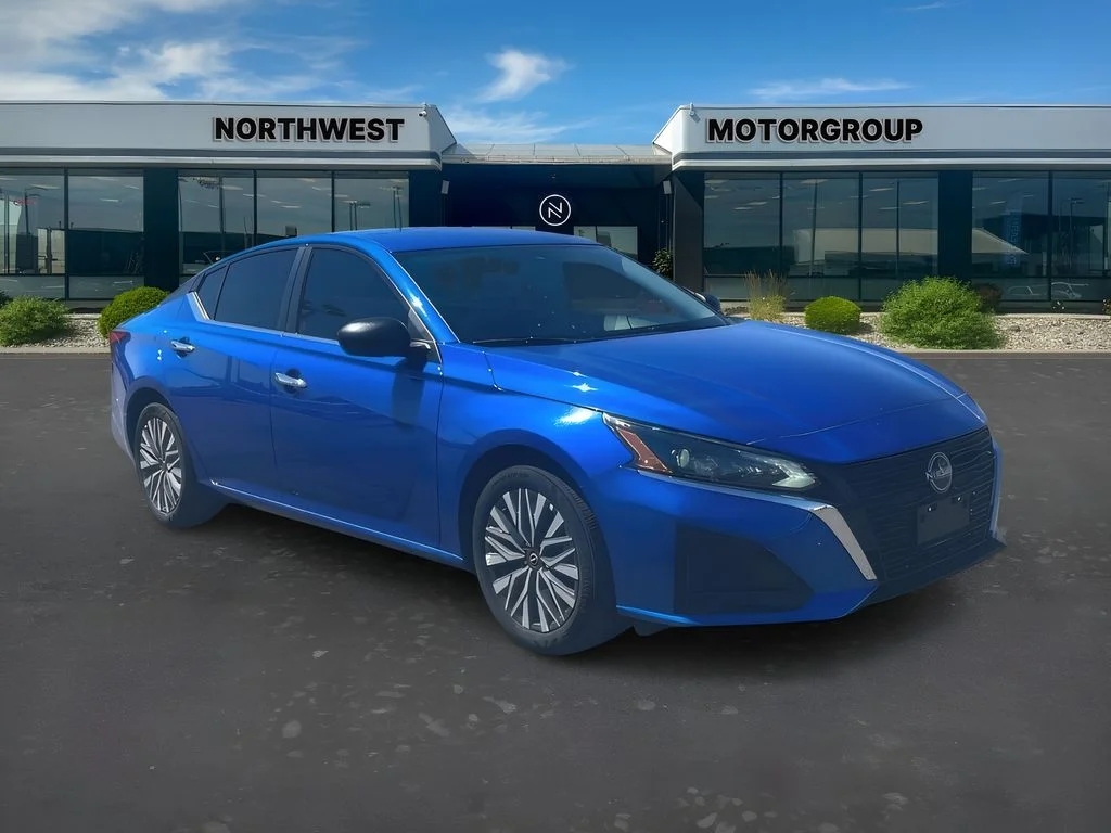 2025 Nissan Altima