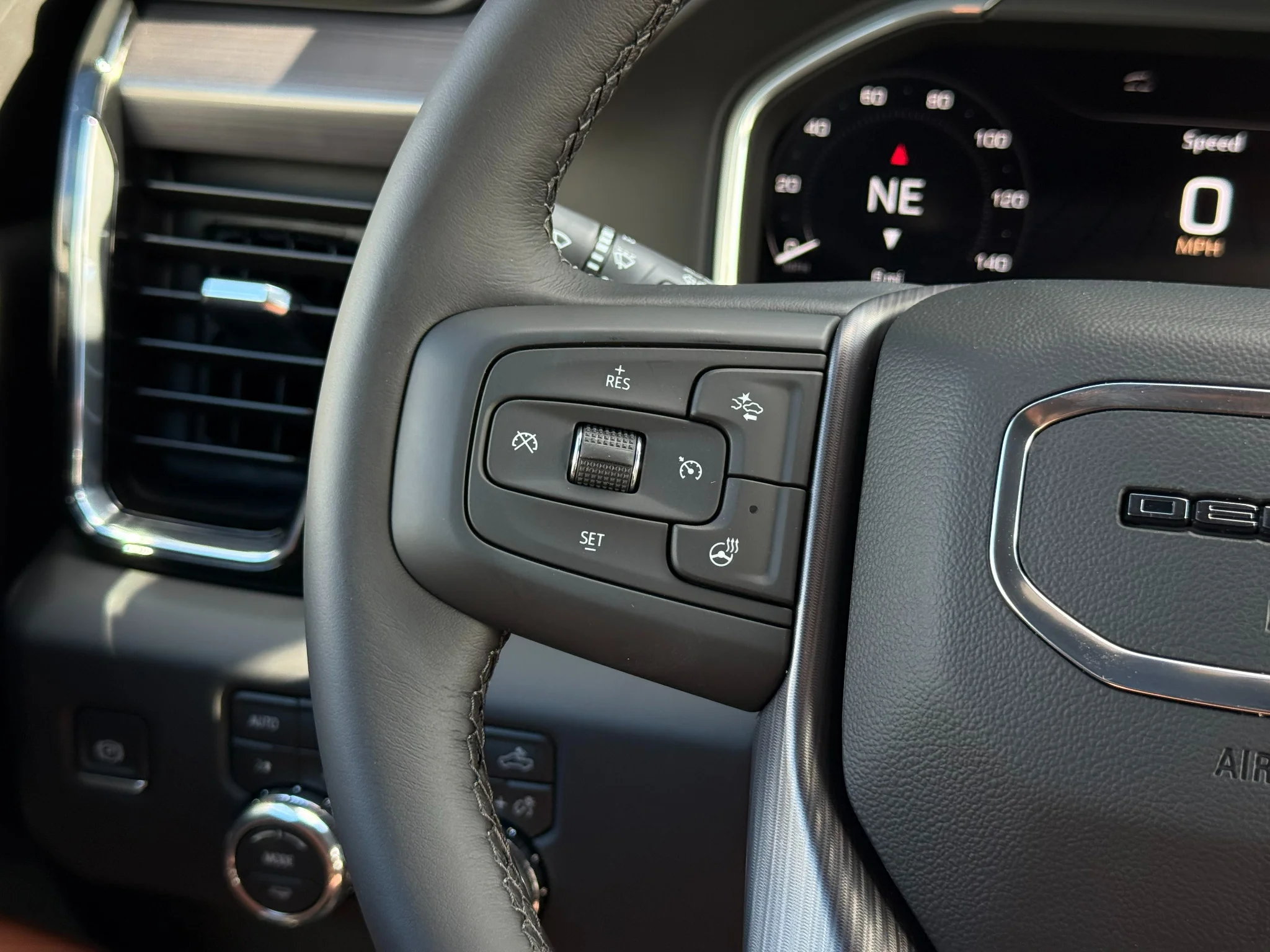 2026 GMC Sierra 2500HD Denali Ultimate - Photo 38
