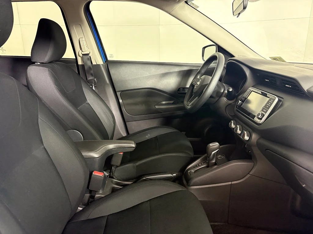 Used 2024 Blue Nissan S image 14
