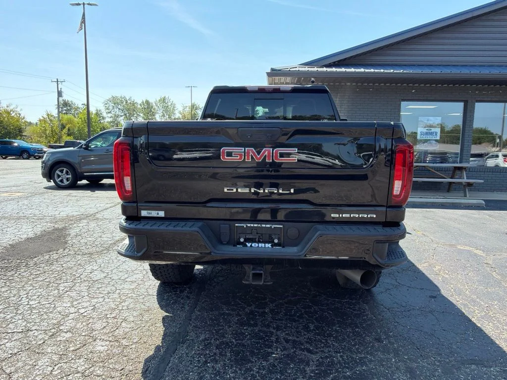 Used 2023 Black GMC Denali image 5