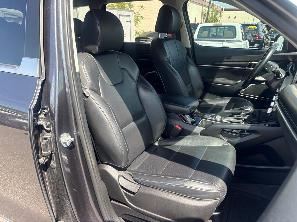 2023 Kia Telluride S - Photo 19