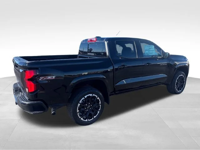 New 2026 Black Chevrolet Z71 image 5