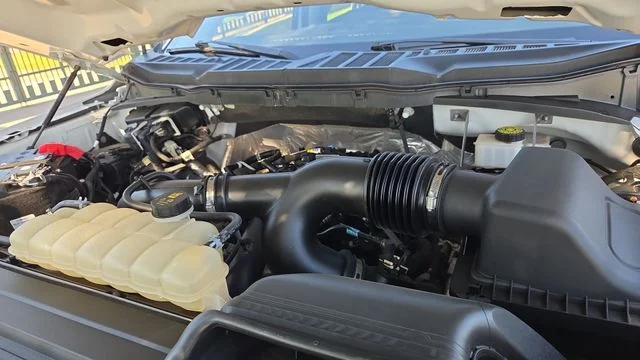 Used 2022 White Ford XL image 28