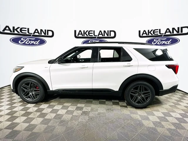 New 2026 Ford Explorer ST-Line
