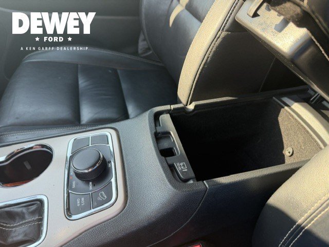 Used 2017 Bright White Clearcoat Jeep Limited image 22