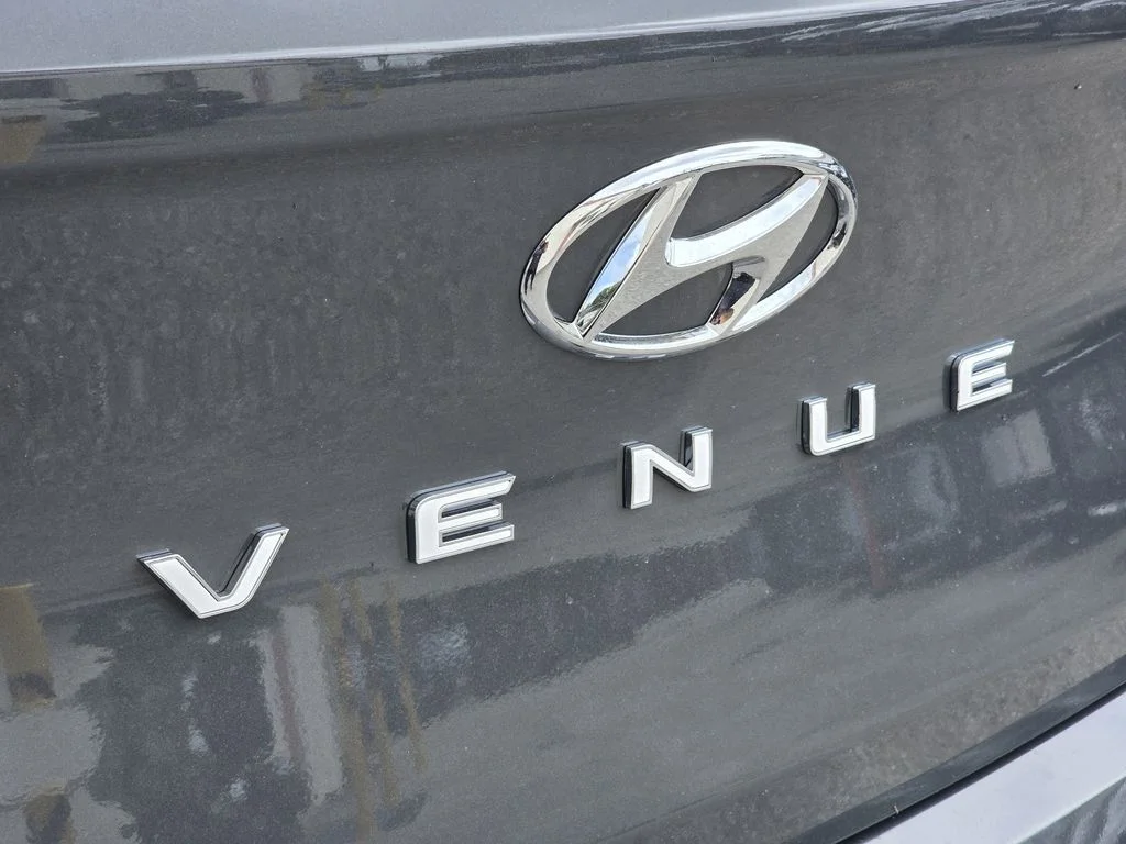 New 2026 Gray Hyundai SEL image 6