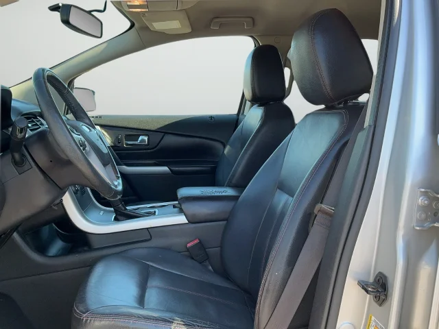 Used 2013 Ingot Silver Ford SEL image 19