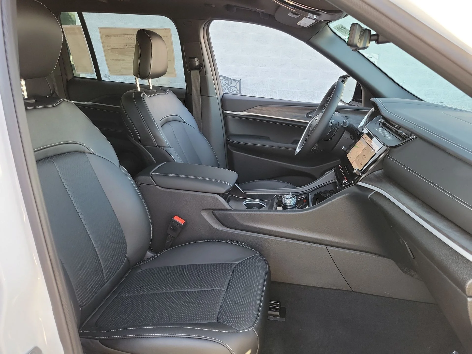 New 2026 White Jeep Limited Reserve image 19