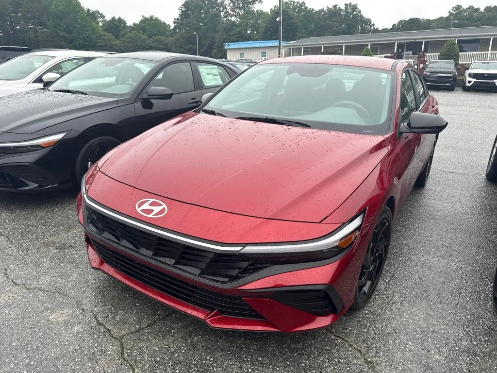 Used 2026 Red Hyundai SEL Sport image 1
