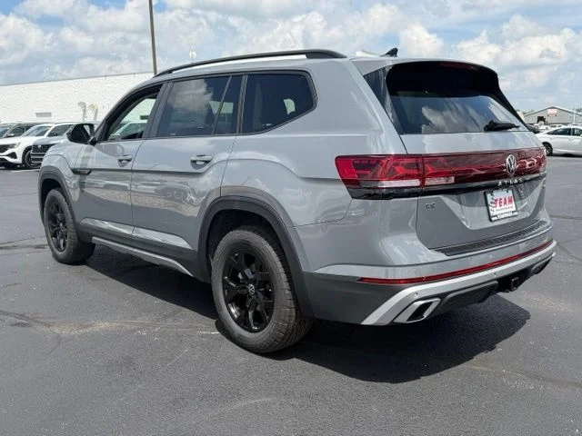 New 2026 Gray Volkswagen 2.0T Peak Edition image 5