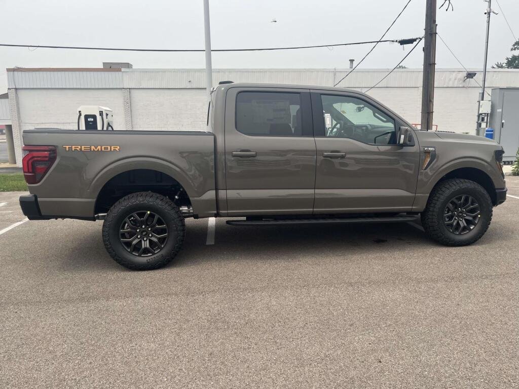 New 2026 Marsh Gray Ford Tremor image 6