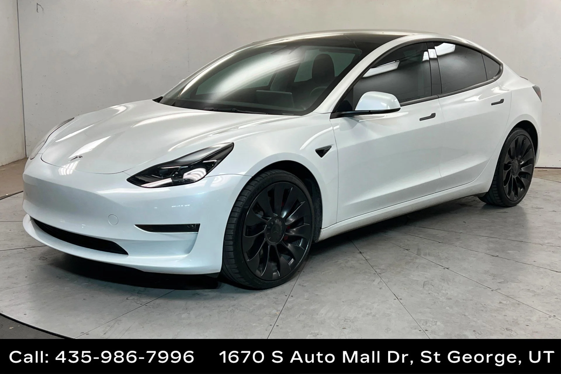 2023 Tesla Model 3 Performance's photo
