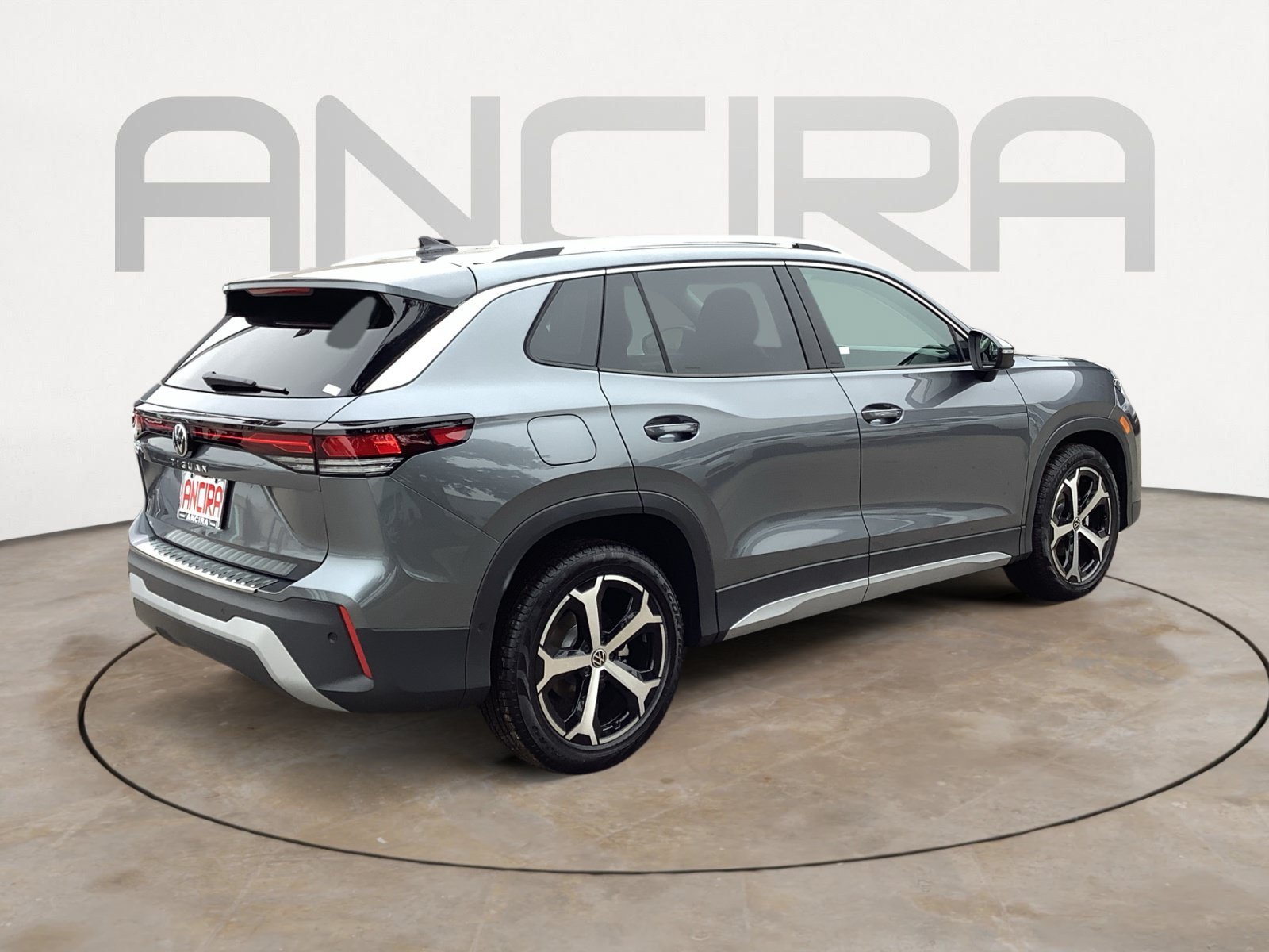New 2026 PLATINUM GRAY Volkswagen SE image 8