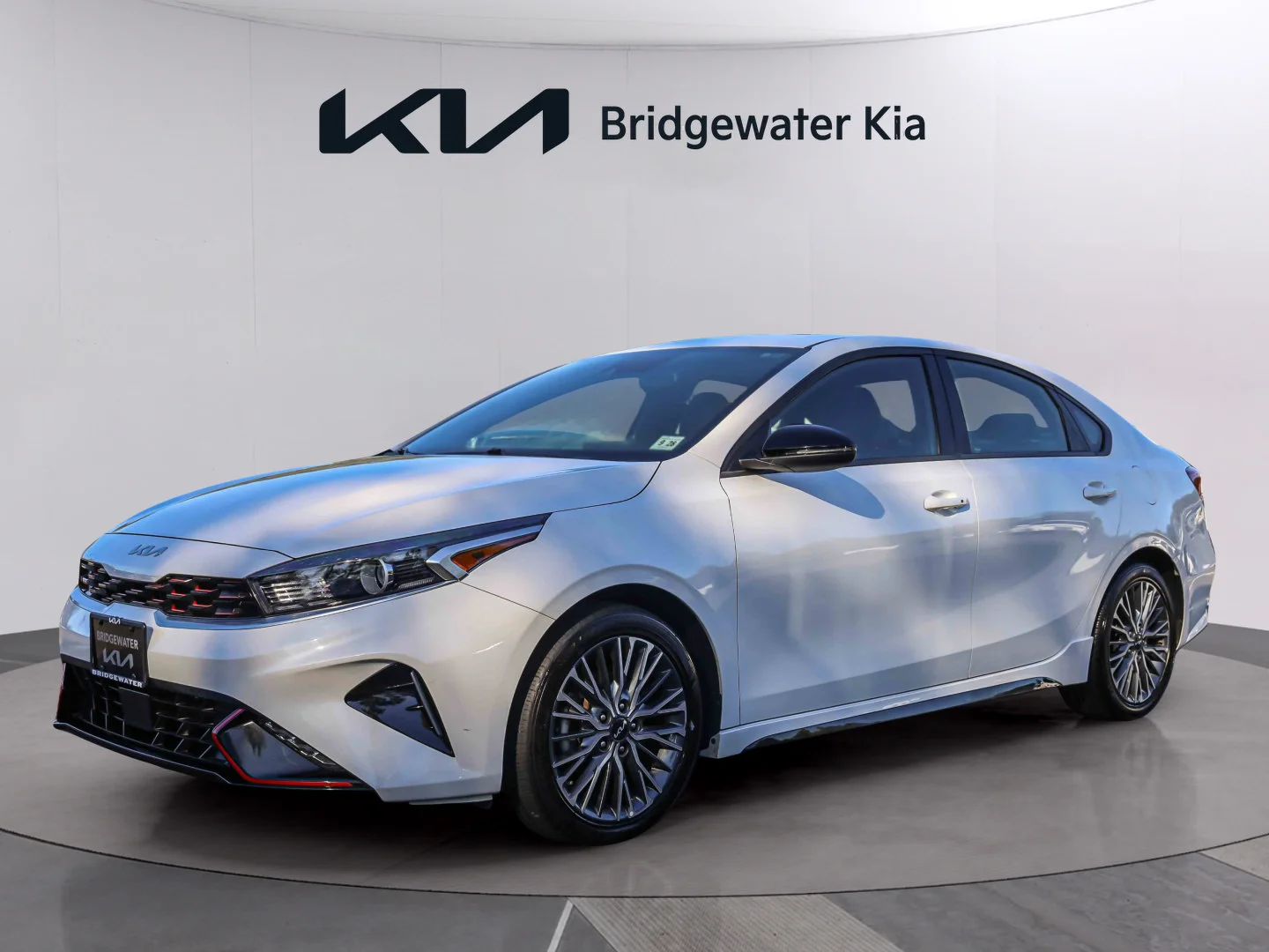 Certified Used 2023 Snow White Pearl Kia GT-Line image 3