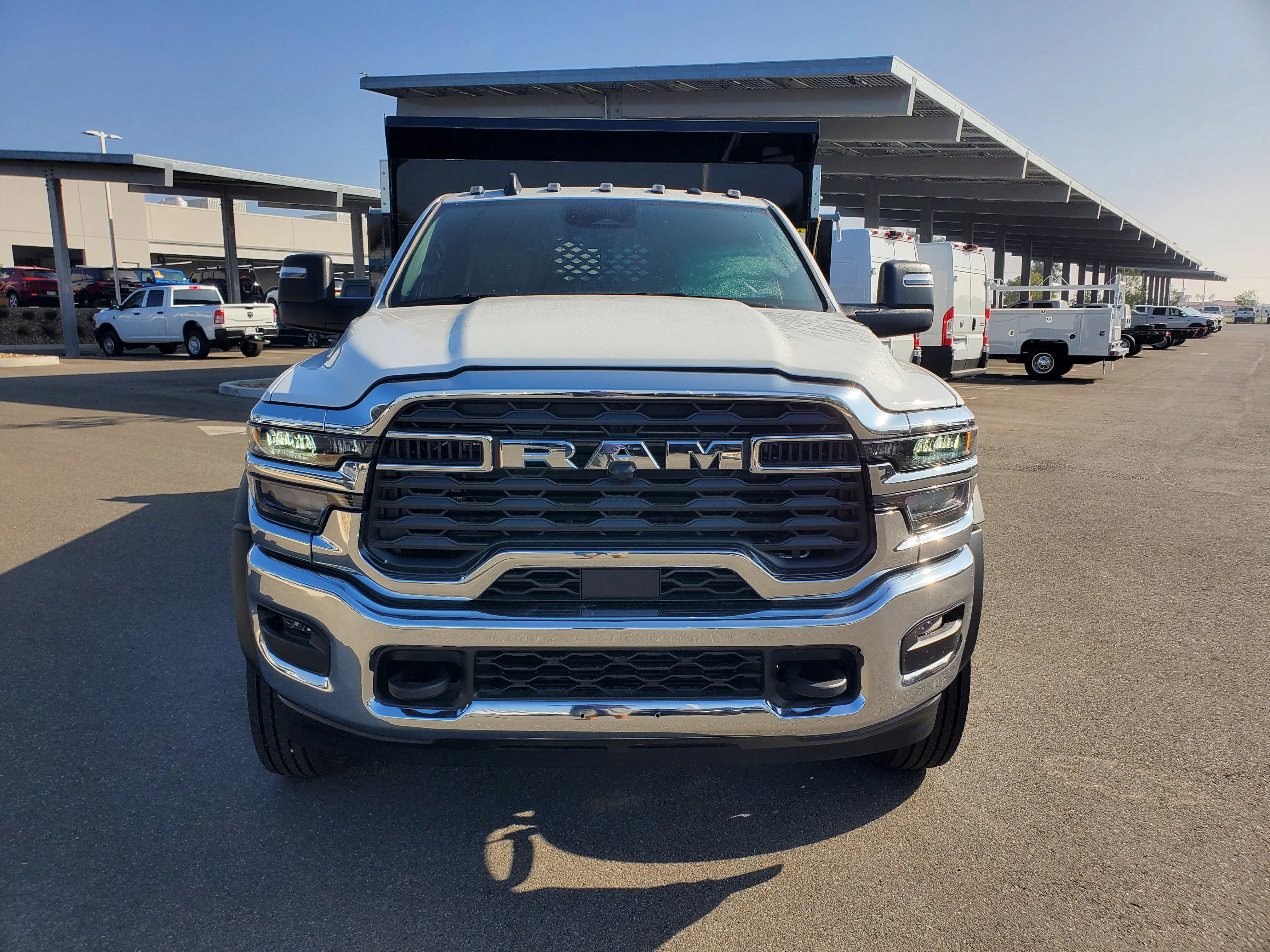 New 2026 Bright White Clearcoat RAM Tradesman image 9