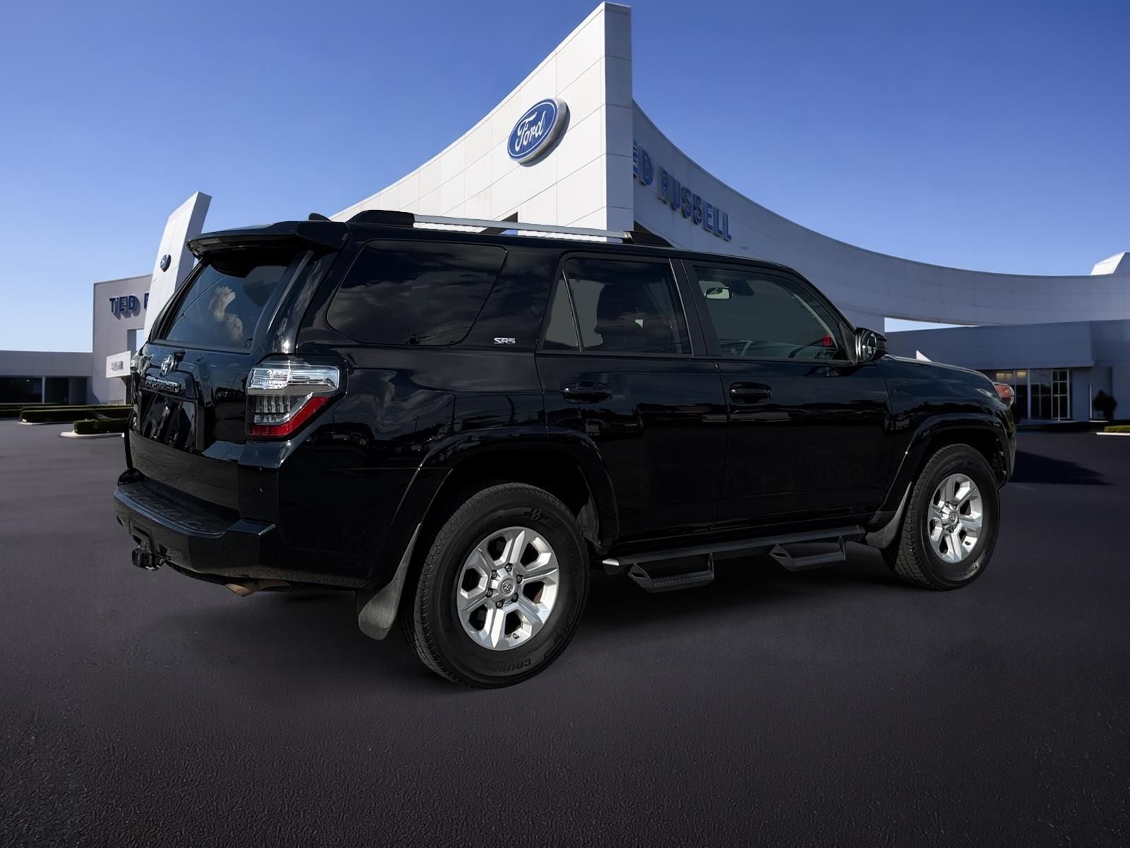 Used 2020 Midnight Black Metallic Toyota SR5 image 6