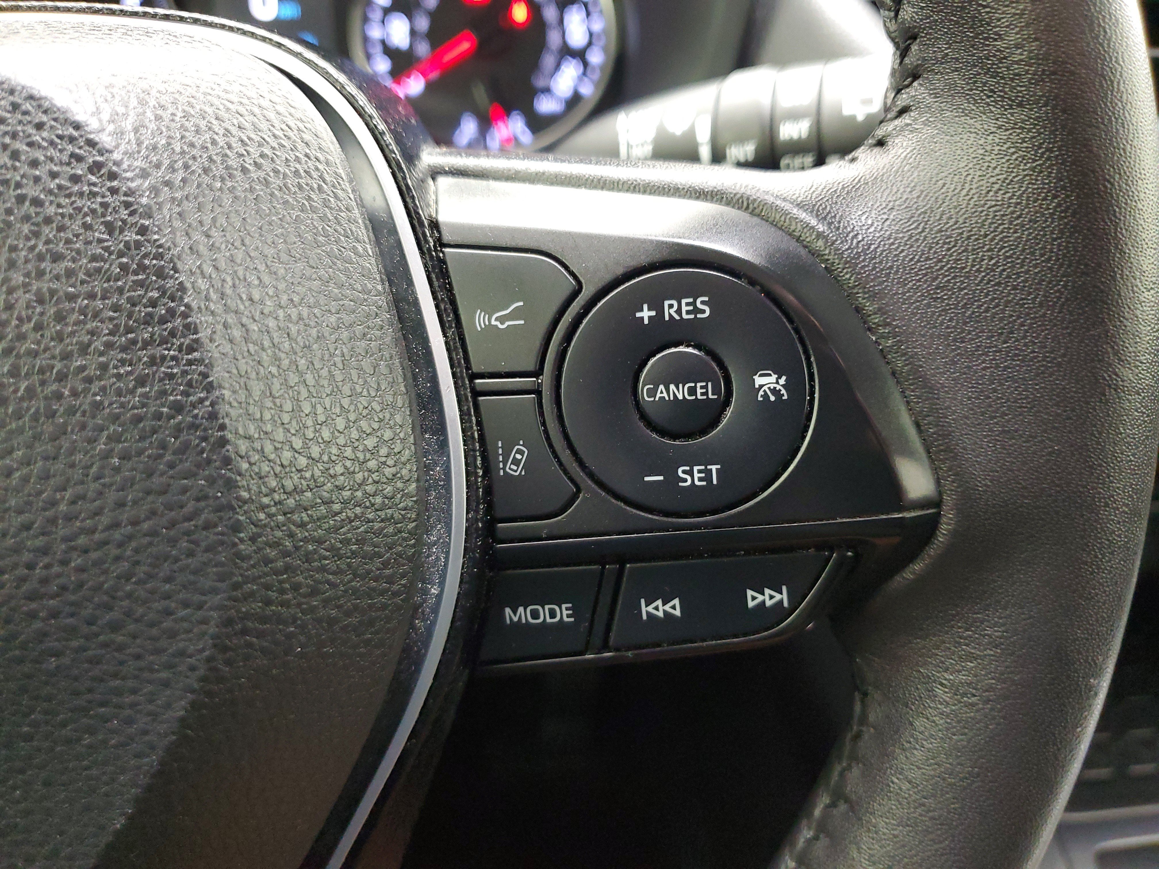 Certified Used 2020 Super White Toyota XLE Premium image 26
