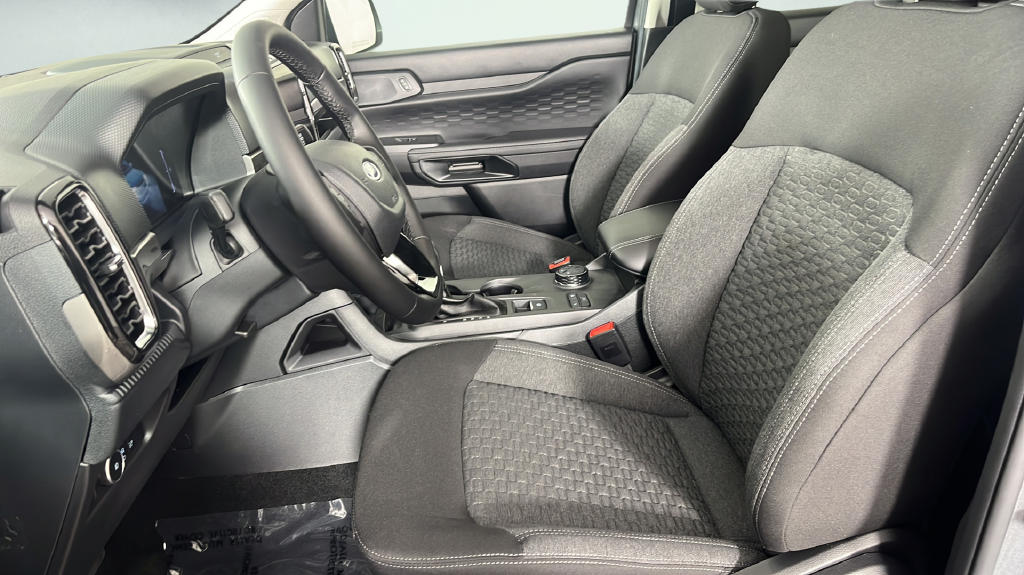 New 2026 Carbonized Gray Metallic Ford XLT image 14