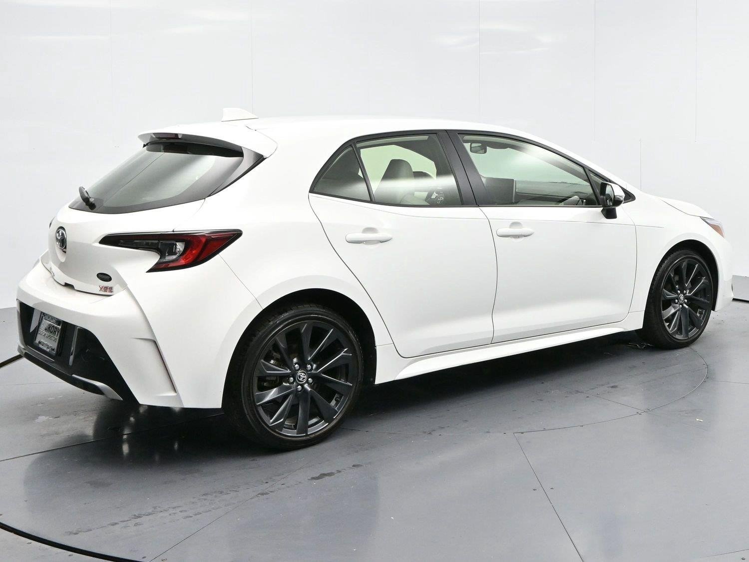 Used 2024 Ice Cap Toyota XSE image 7