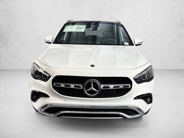 New 2026 Polar White Mercedes-Benz GLA 250 image 32