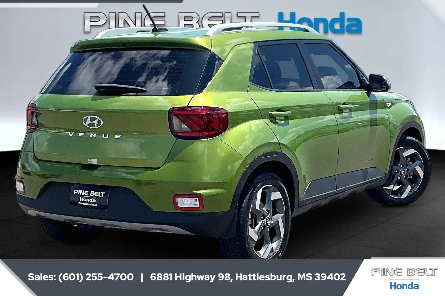 Used 2024 Green Apple Hyundai SEL image 11