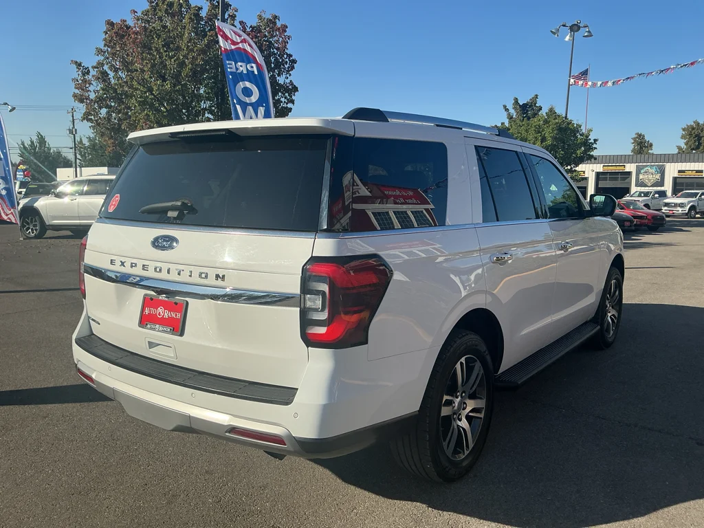 Used 2024 Oxford White Ford Limited image 5