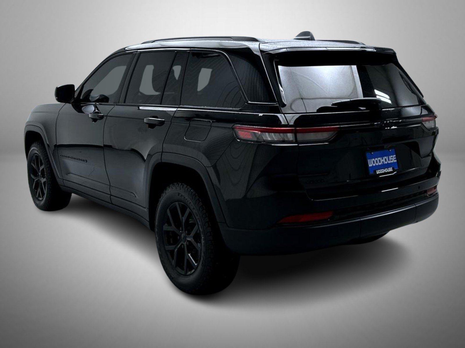 Used 2024 Black Jeep Altitude X image 7