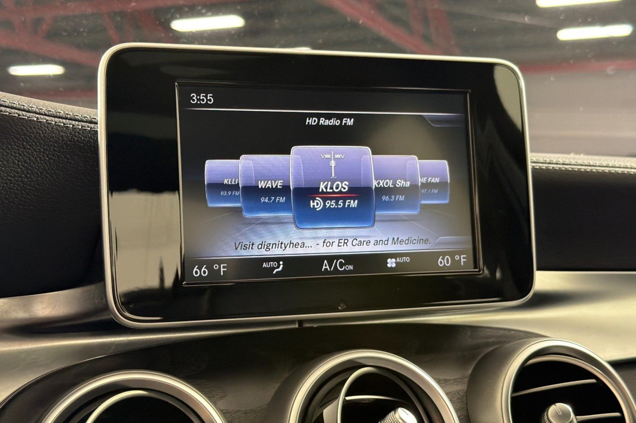 Used 2016 Black Mercedes-Benz C 300 image 16