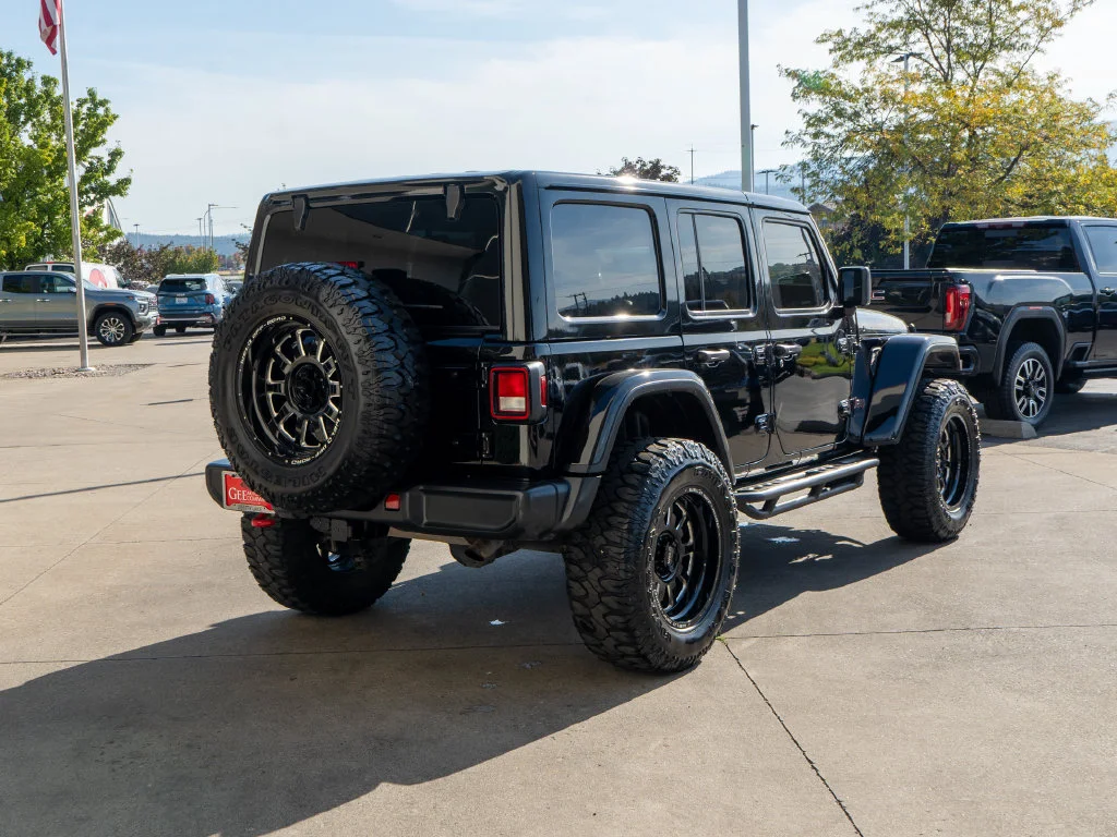 Used 2021 Black Jeep Unlimited Rubicon image 7
