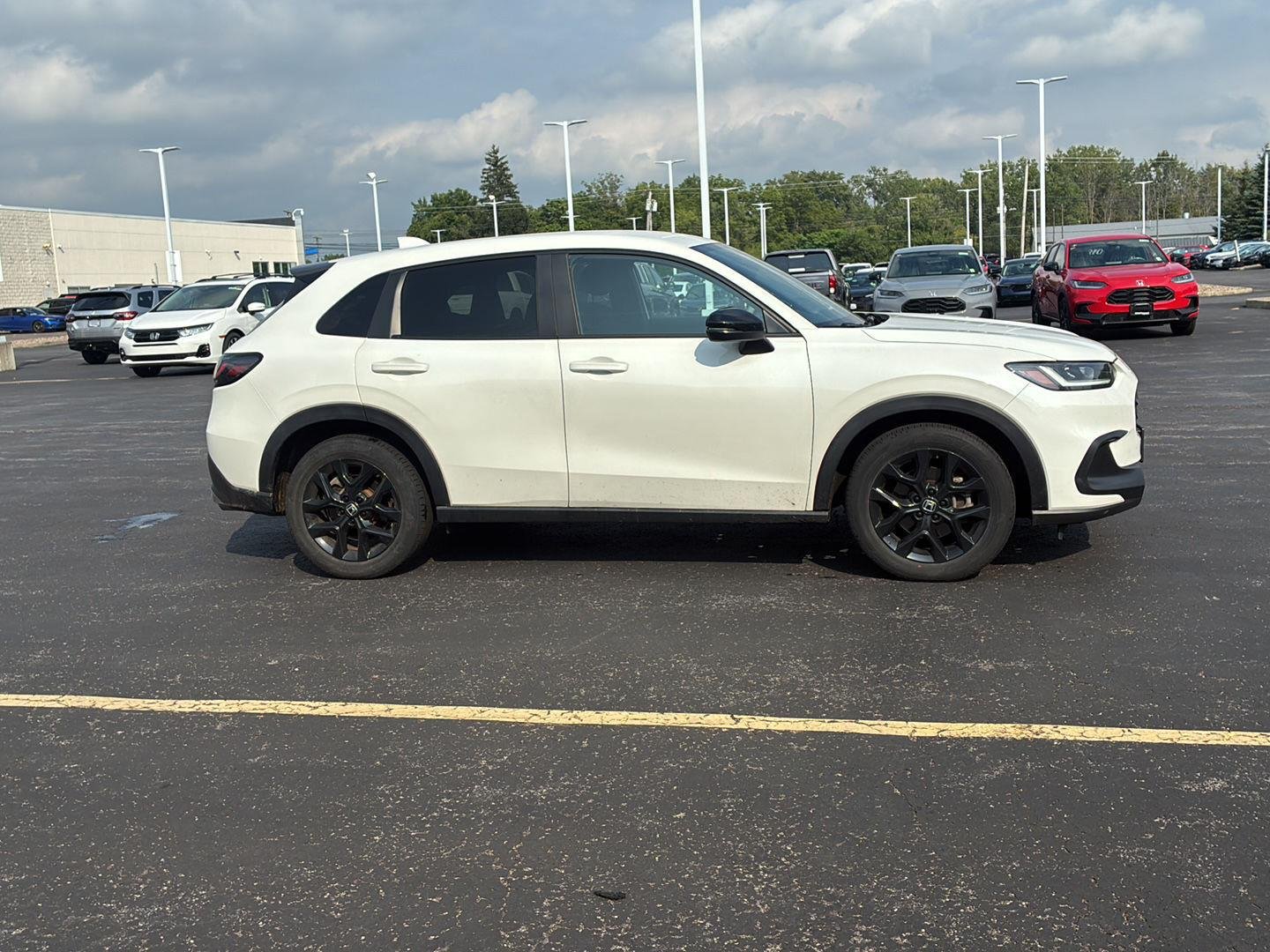 Used 2024 Platinum White Pearl Honda Sport image 18