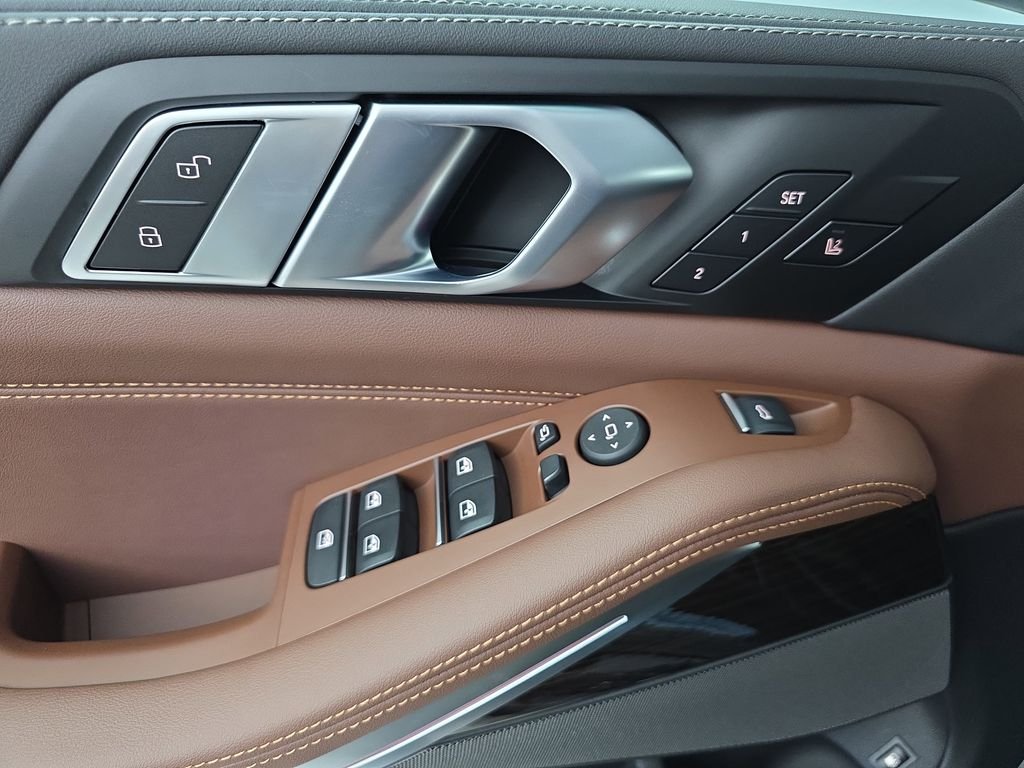 2026 BMW X5 50e - Photo 27
