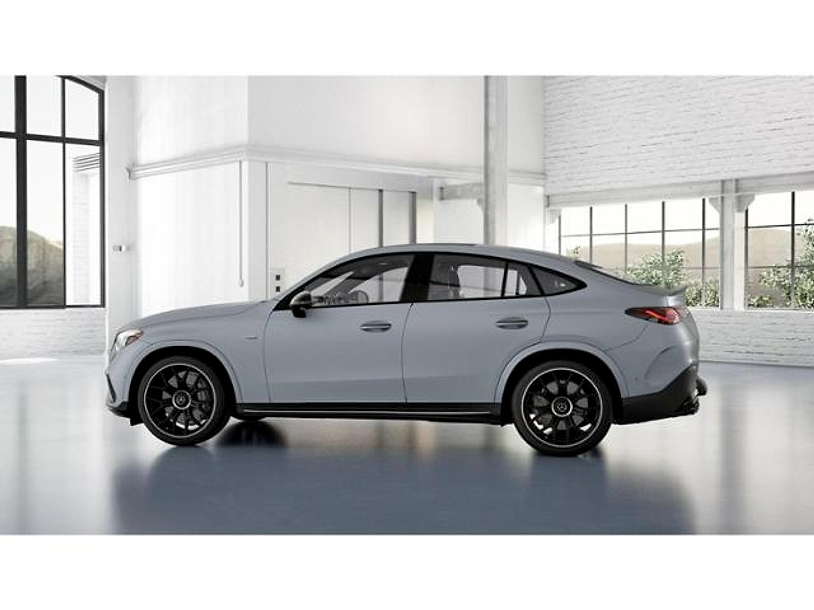 New 2027 MANUFAKTUR Cirrus Silver Magno Mercedes-Benz AMG® GLC 53 image 32