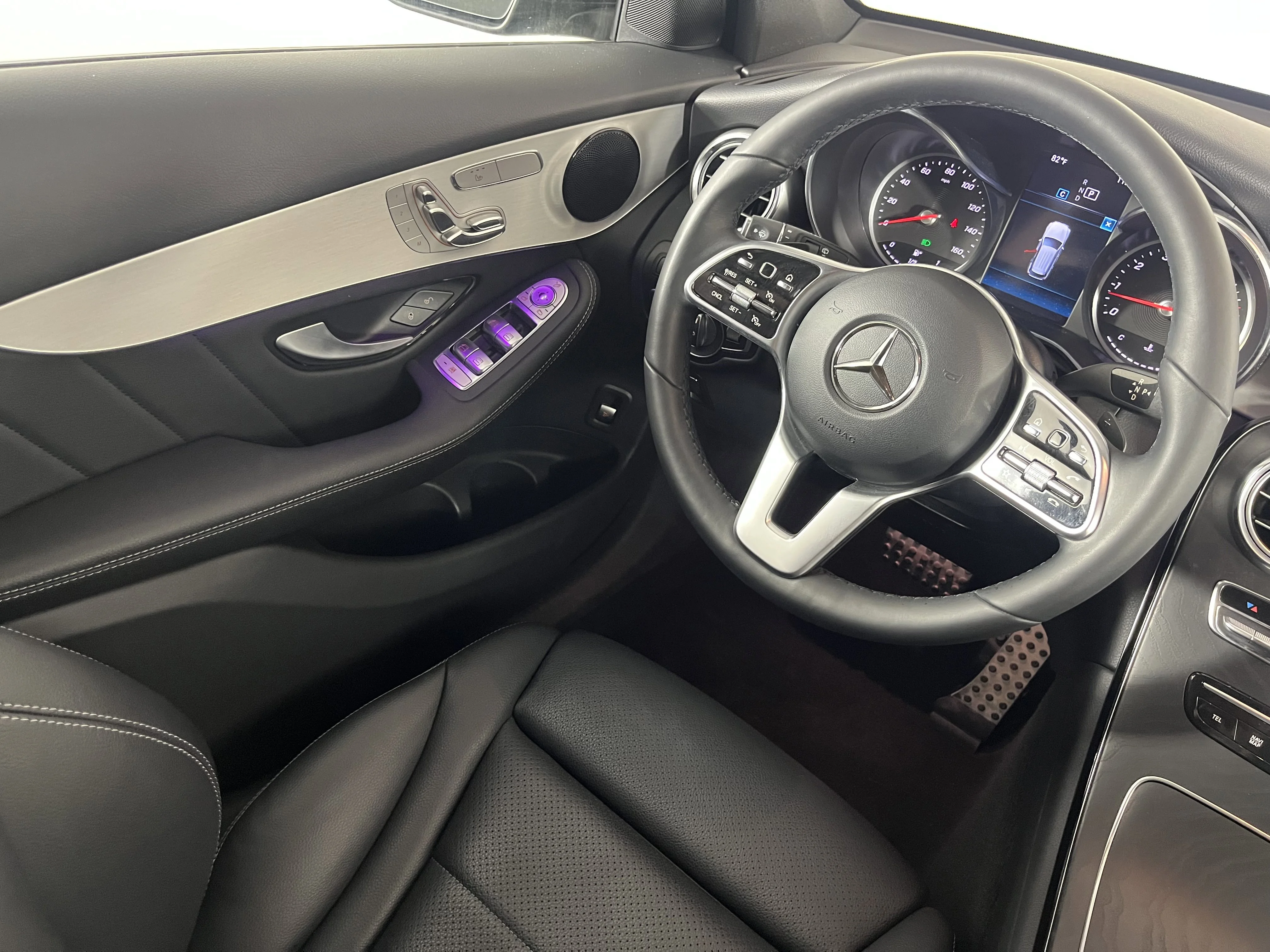 Used 2022 Black Mercedes-Benz GLC 300 image 9