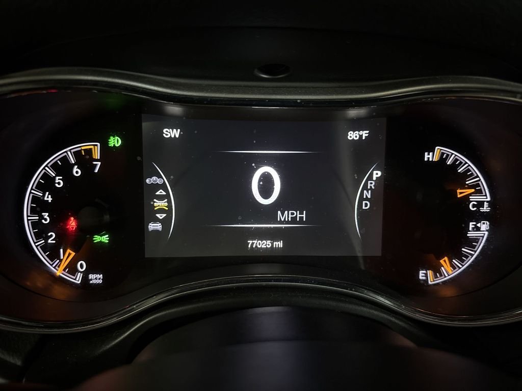 Used 2020 Bright White Clearcoat Jeep Limited image 23