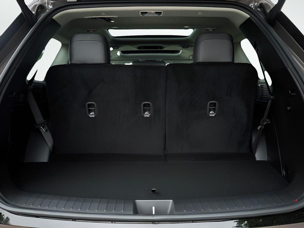 New 2026 Ecotronic Gray Pearl Hyundai Limited AWD image 35