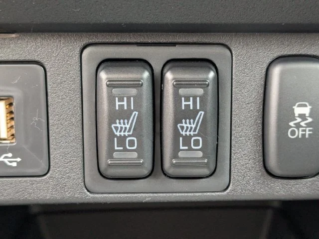New 2027 Gray Mitsubishi 2.0 LE image 26