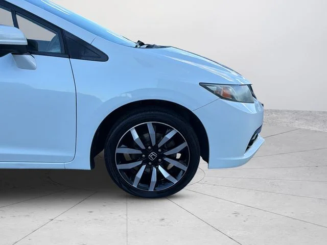 Used 2014 White Honda EX-L image 34