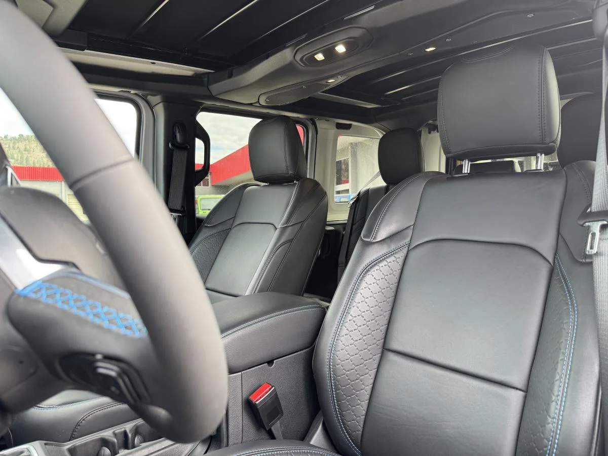 Used 2024 Silver Jeep High Altitude image 16