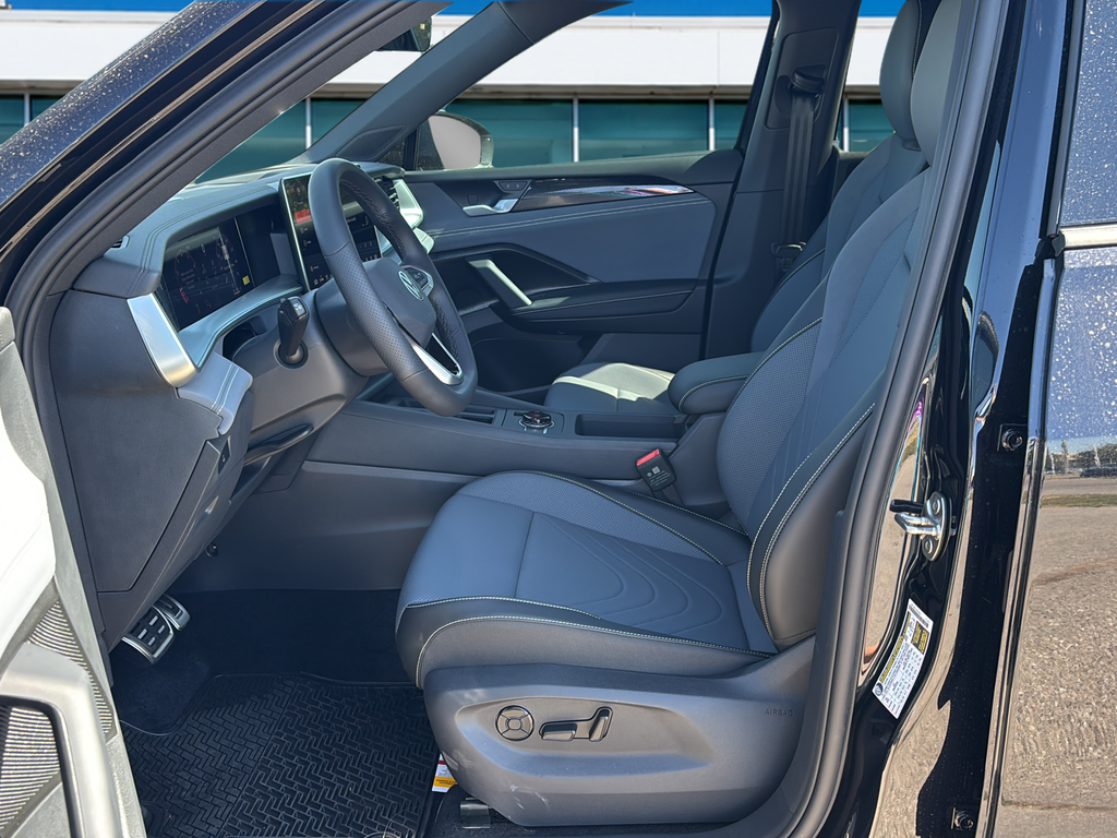 New 2026 Black Volkswagen 2.0T SE R-Line Black image 9
