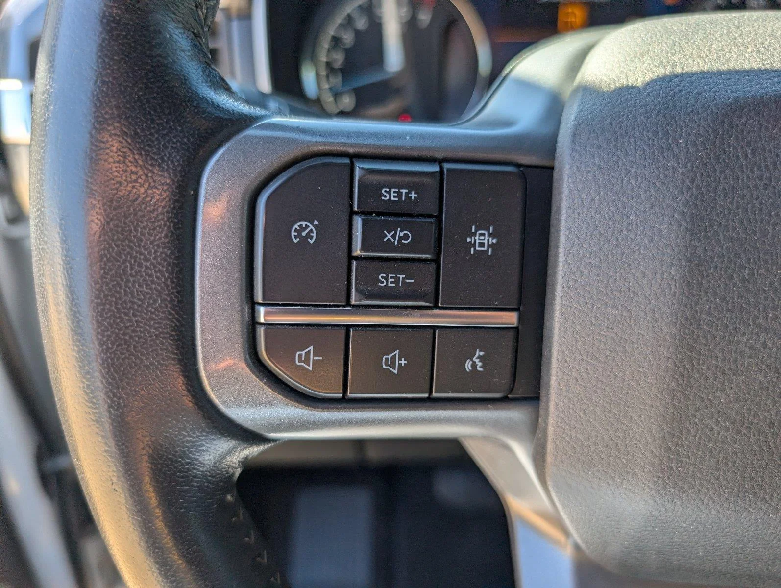 Used 2021 Space White Ford XLT image 33