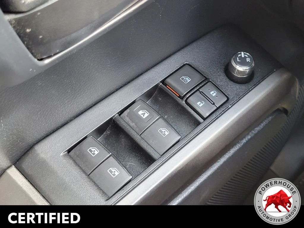 Used 2018 Gray Toyota SR5 image 25