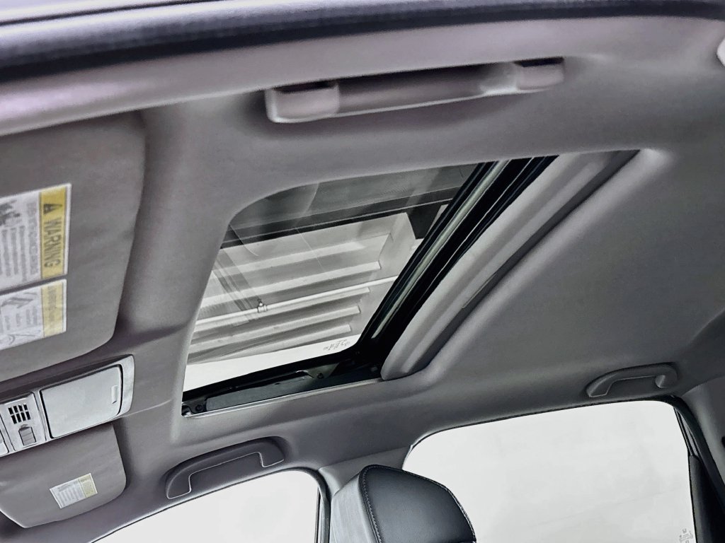 Used 2018 Gray Honda EX-L image 18
