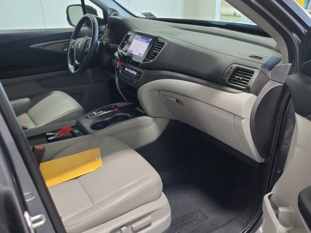 Certified Used 2023 Modern Steel Metallic Honda RTL-E image 13