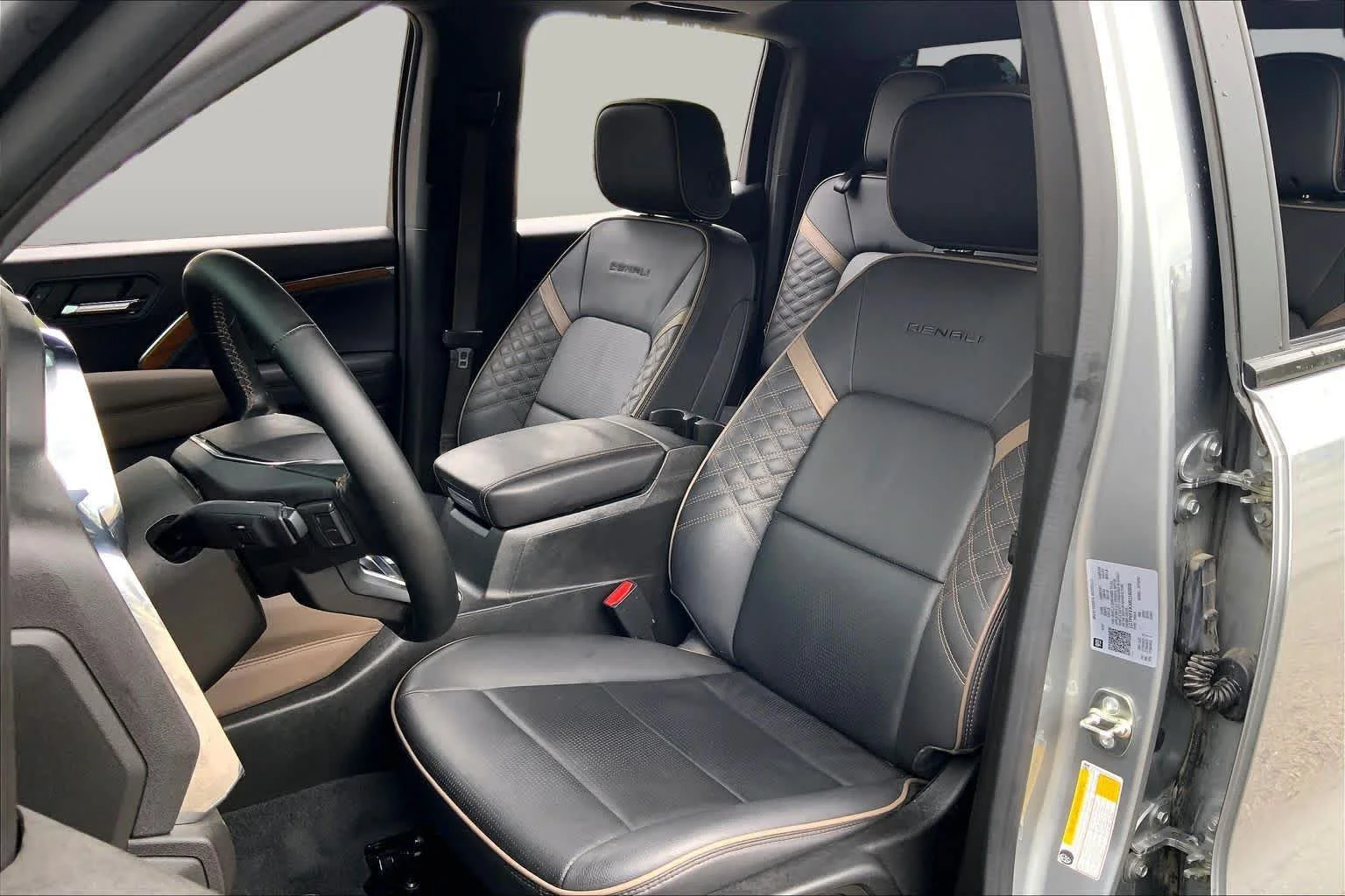 Used 2024 Sterling Metallic GMC 4WD Denali image 8