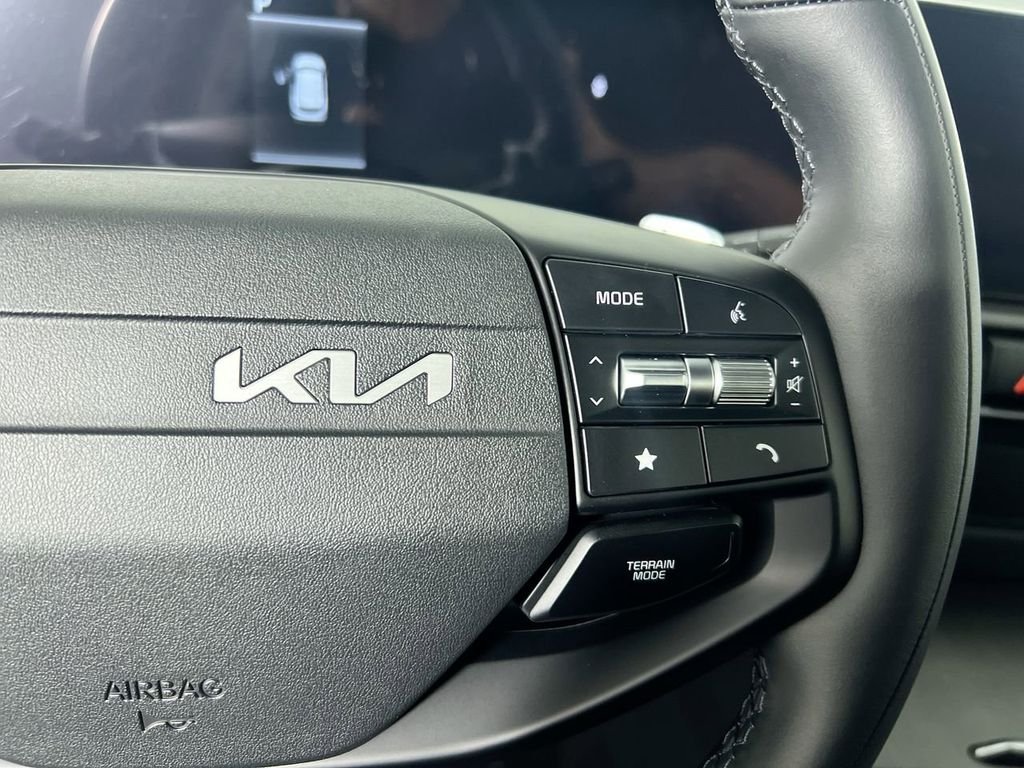 New 2026 Shadow Matte Gray Kia X-Line image 17