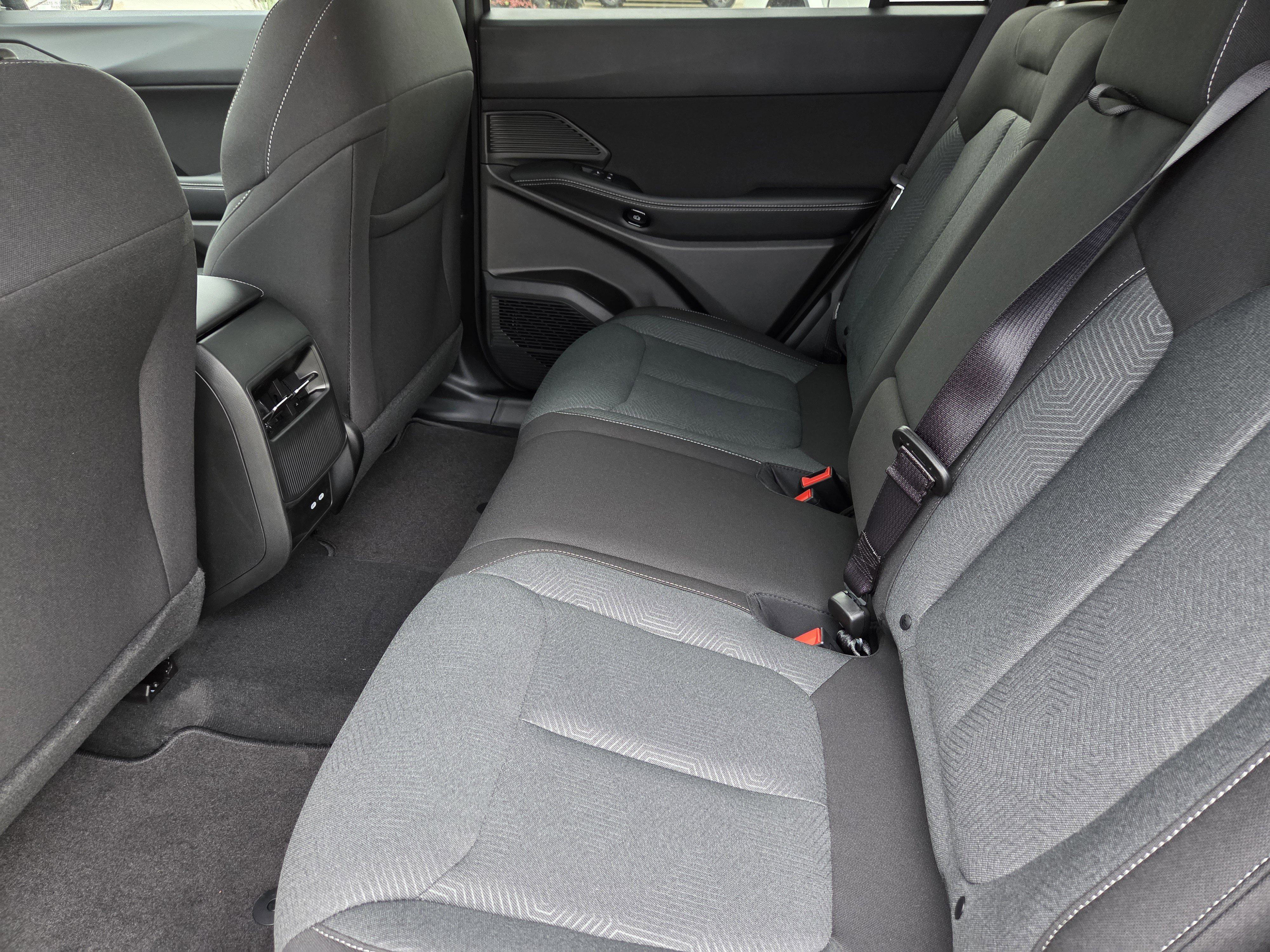 New 2026 Sting-Gray Clearcoat Jeep Laredo image 21