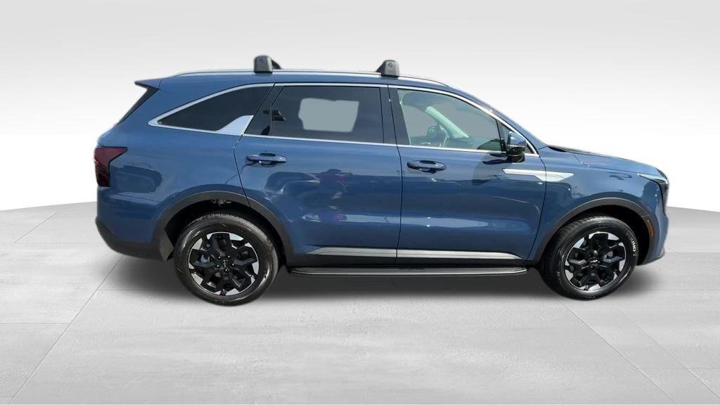 2025 Kia Sorento S - Photo 8