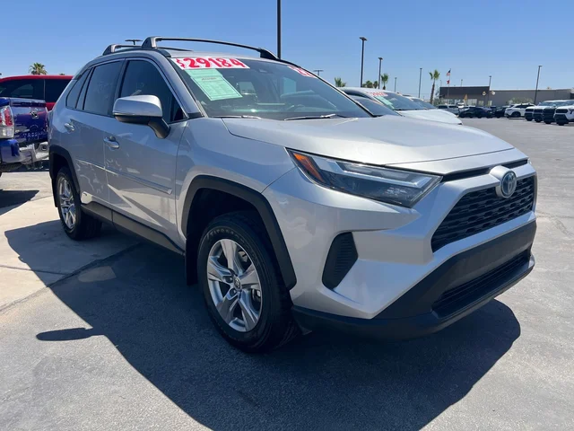 2022 Toyota RAV4 Hybrid XLE