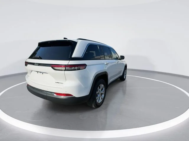 Used 2023 White Jeep Limited image 8